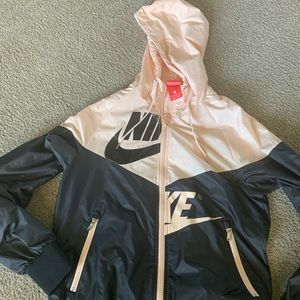 Nike windbreaker